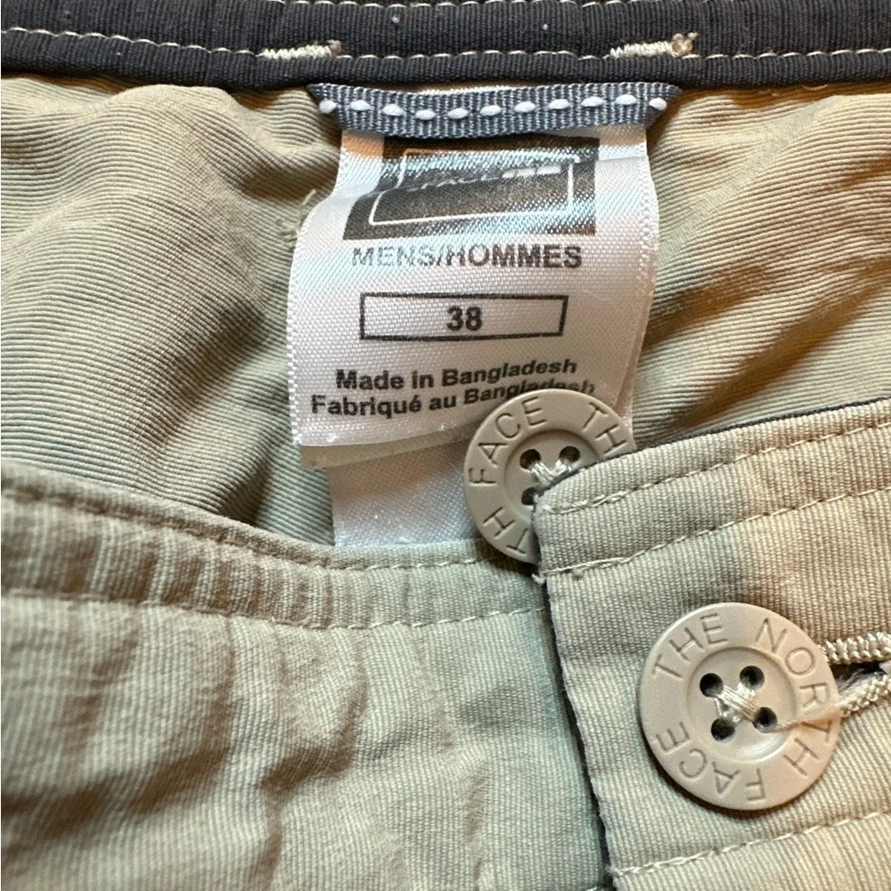 North Face Men’s Hiking Shorts. Khaki 38‎ Waist Excellent